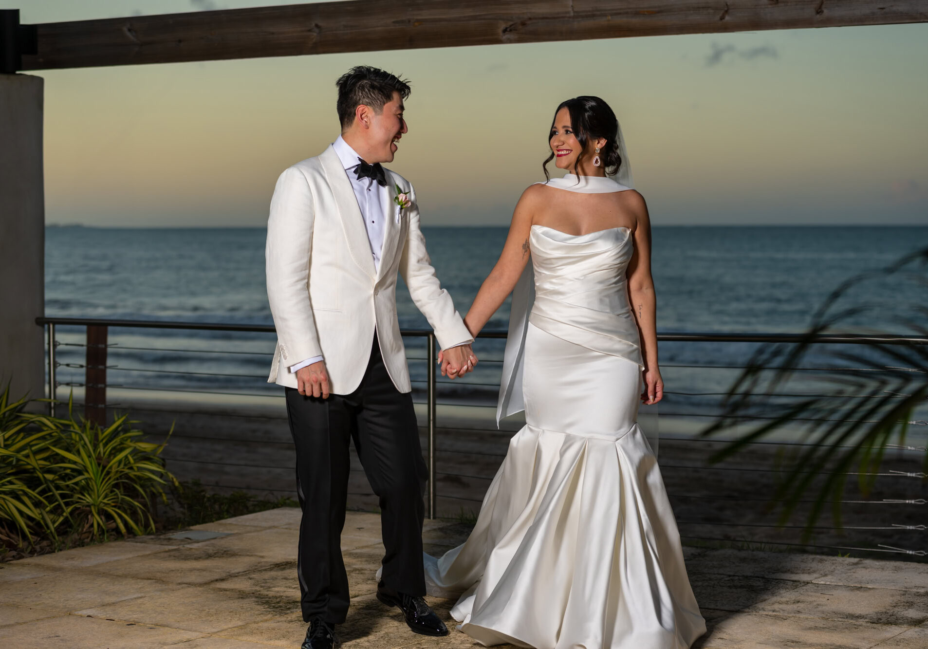 Destination wedding couple in Puerto Rico